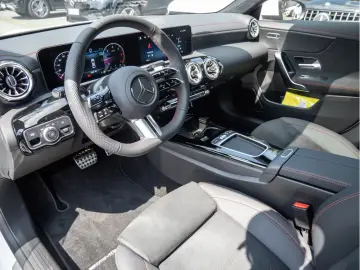 Mercedes-Benz CLA 220 d Coupé AMG Advanced Plus