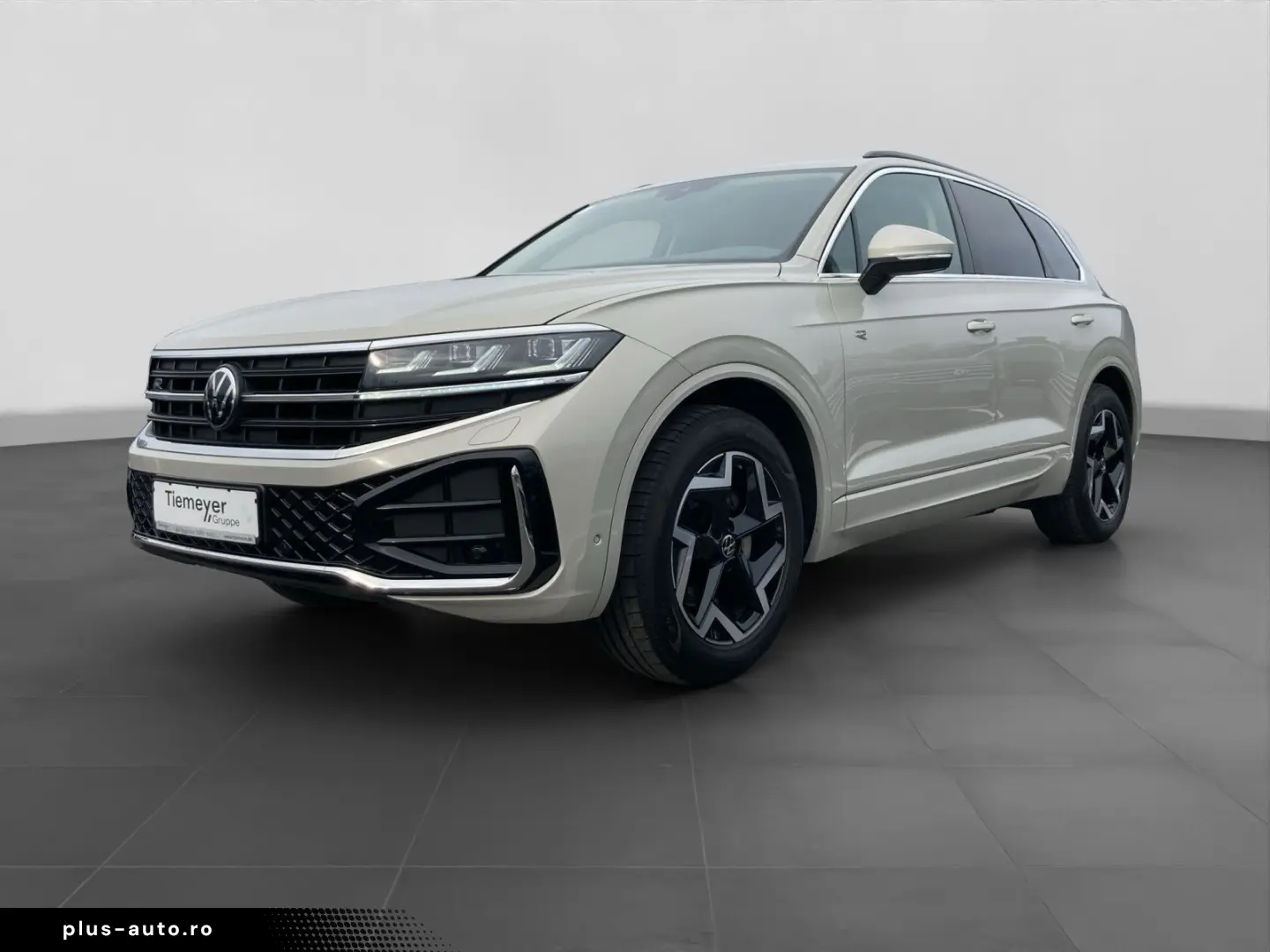 VW Touareg 3.0 TDI 4M R-LINE MEMORY PANO AHK KAMERA