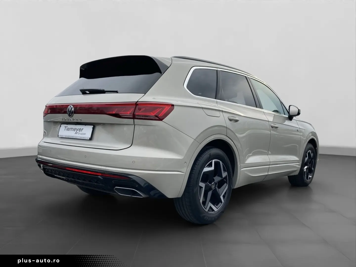VW Touareg 3.0 TDI 4M R-LINE MEMORY PANO AHK KAMERA