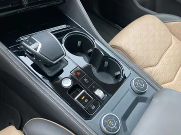 VW Touareg 3.0 TDI 4M R-LINE MEMORY PANO AHK KAMERA