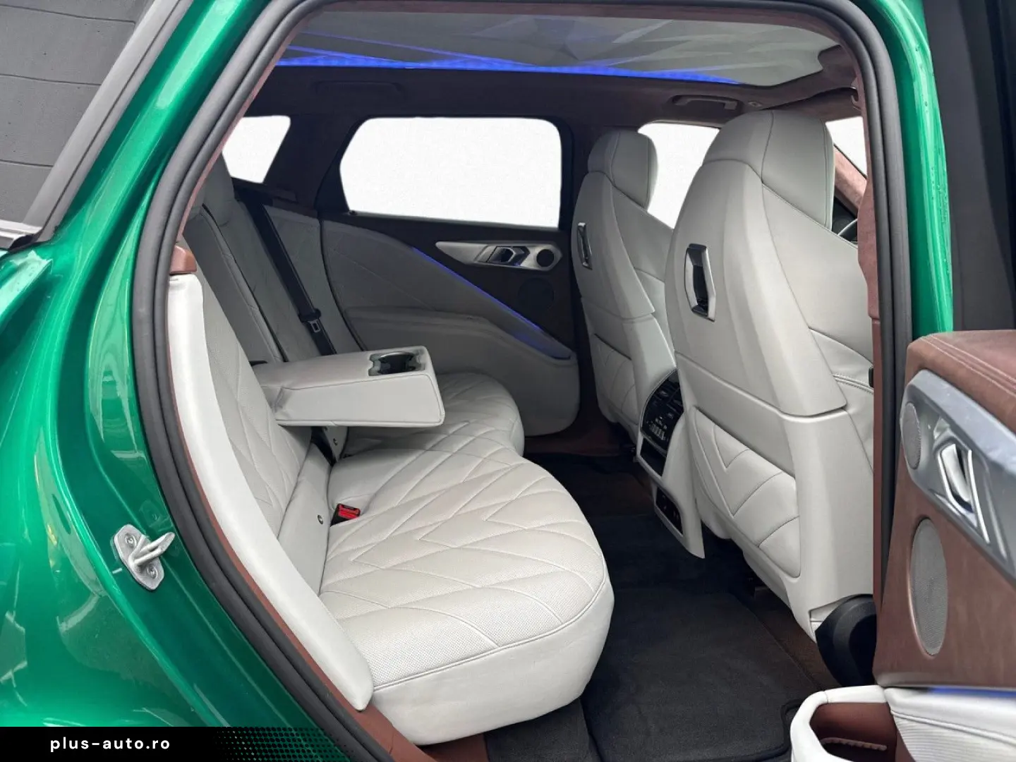 BMW XM 50e DA-Pro AutobahnAss. 23