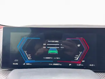 BMW XM 50e DA-Pro AutobahnAss. 23