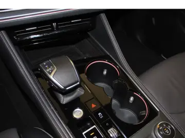 VW Touareg 3.0 TDI 2x R-Line 22 AHK STAND 5J.-GARAN