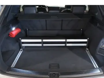 VW Touareg 3.0 TDI 2x R-Line 22 AHK STAND 5J.-GARAN