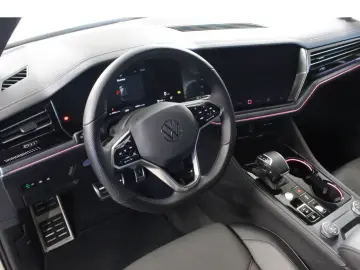 VW Touareg 3.0 TDI 2x R-Line 22 AHK STAND 5J.-GARAN