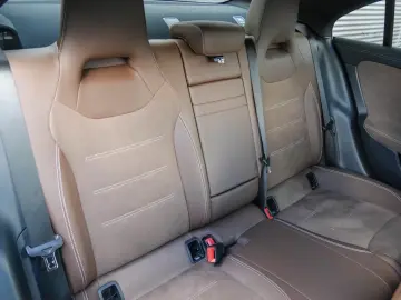 Mercedes-Benz CLA 250 e Coupé AMG