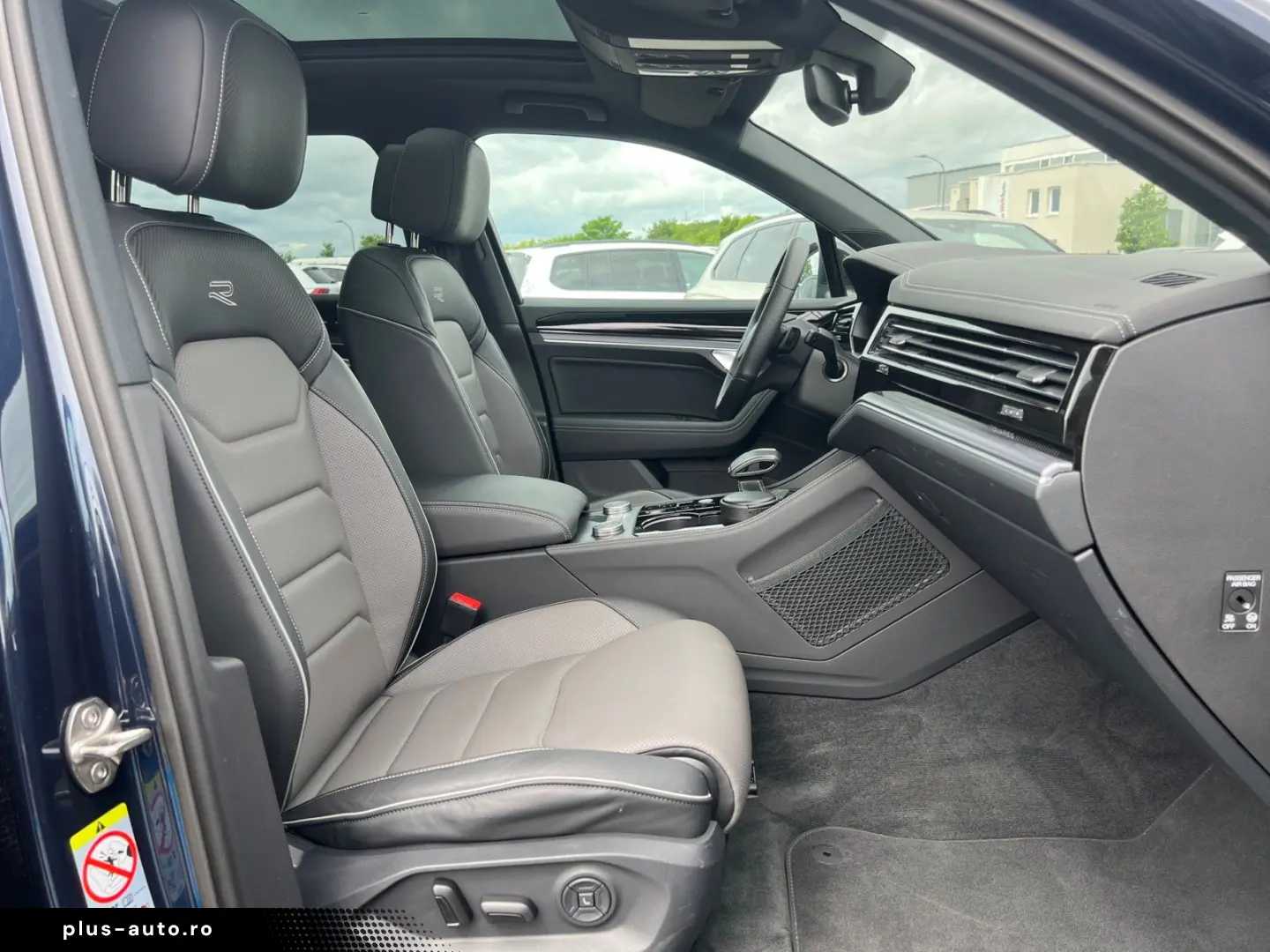 VW Touareg R-Line 3.0 V6 TDI R-Line 4 Motion Tiptro