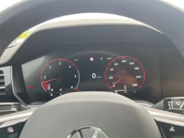 VW Touareg R-Line 3.0 V6 TDI R-Line 4 Motion Tiptro