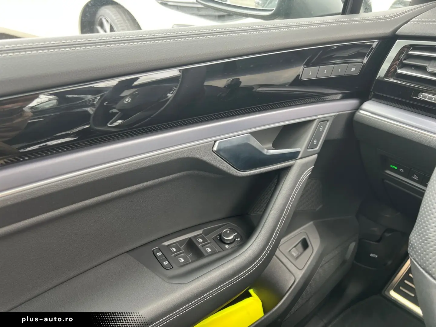 VW Touareg R-Line 3.0 V6 TDI R-Line 4 Motion Tiptro