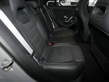 Mercedes-Benz CLA 220 d Coupé AMG
