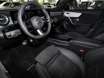 Mercedes-Benz CLA 220 d Coupé AMG
