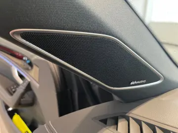 Volkswagen Touareg R-Line 3 0 TDI 286 PS Nav