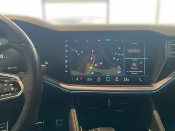 Volkswagen Touareg R-Line 3 0 TDI 286 PS Nav