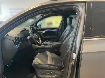 Volkswagen Touareg R-Line 3 0 TDI 286 PS Nav