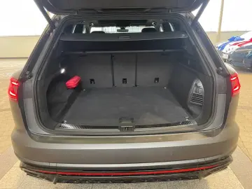 Volkswagen Touareg R-Line 3 0 TDI 286 PS Nav