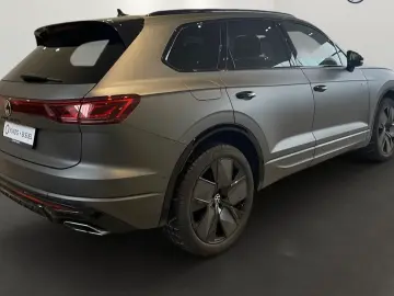 Volkswagen Touareg R-Line 3 0 TDI 286 PS Nav
