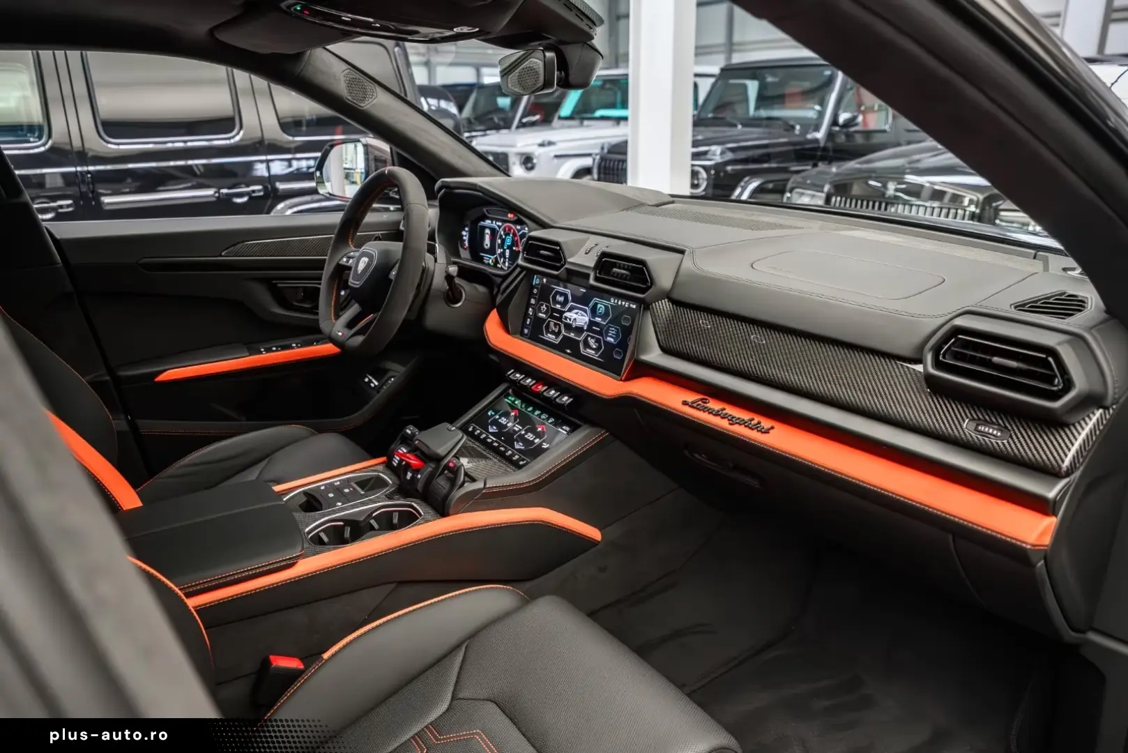 URUS 4.0 V8 SE   Carbon   3D Sound   2026