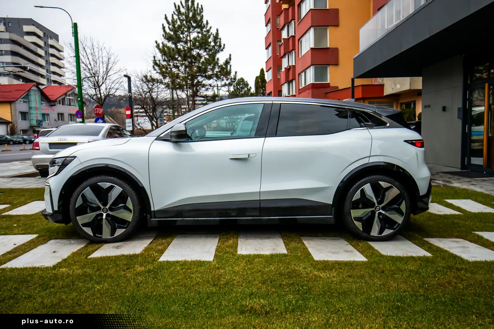 Renault Megane E-TECH 60 kWh 220 CP Techno