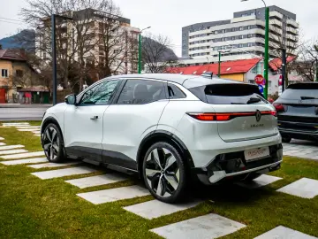 Renault Megane E-TECH 60 kWh 220 CP Techno