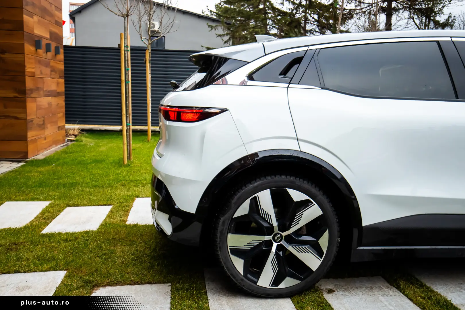 Renault Megane E-TECH 60 kWh 220 CP Techno