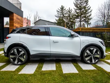 Renault Megane E-TECH 60 kWh 220 CP Techno