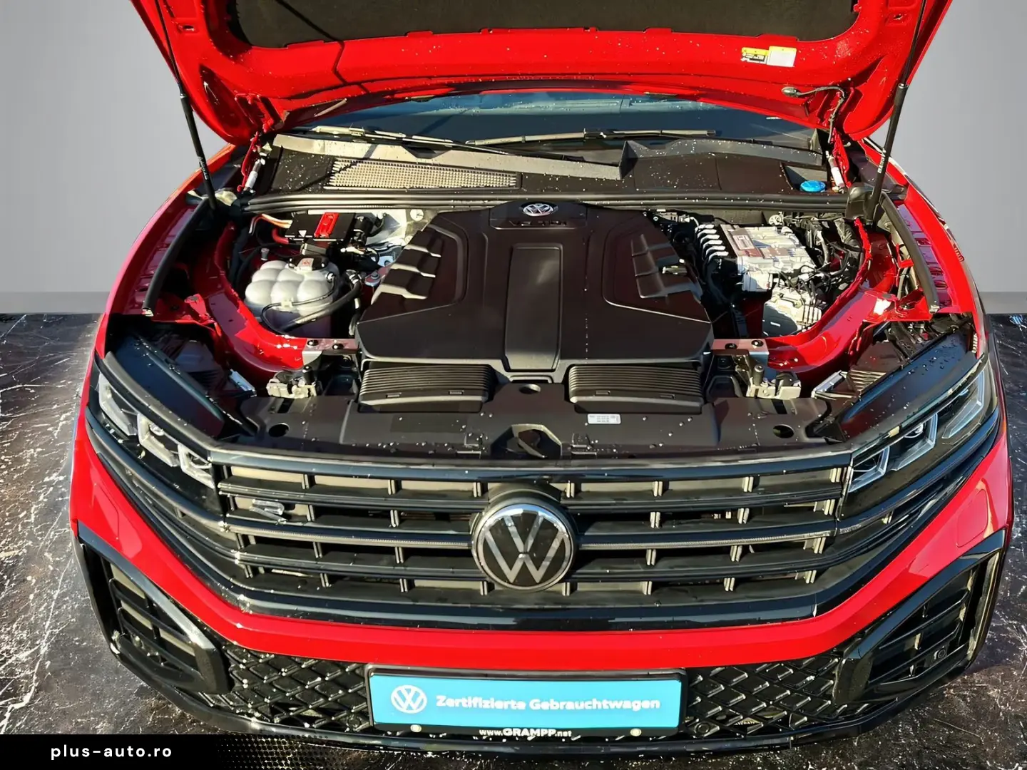 Volkswagen Touareg R-Line 3.0TDI  AHK HUD