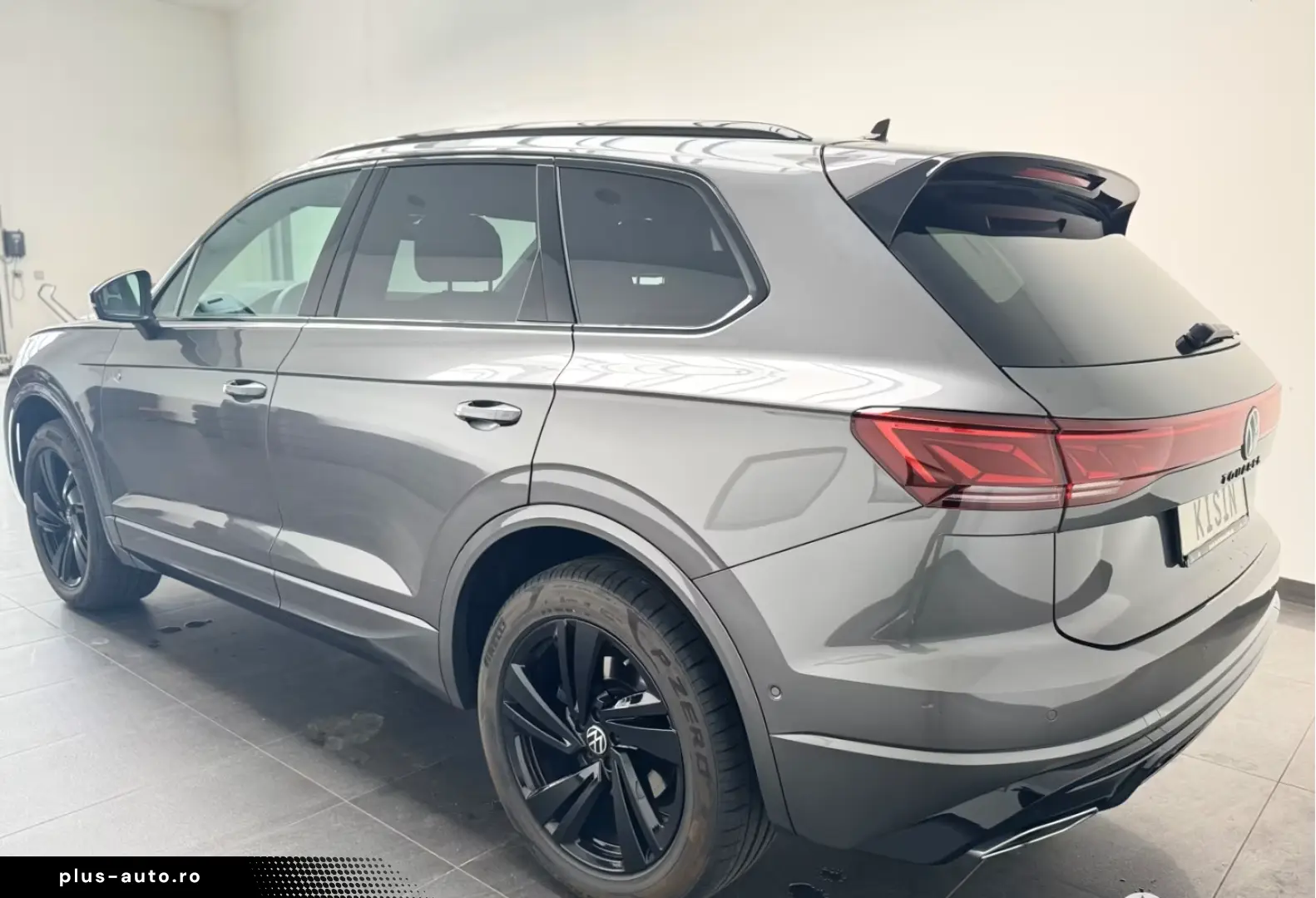 VW Touareg 3.0 TDI 4M R-Line  AHK  StdHzg  Luftf.