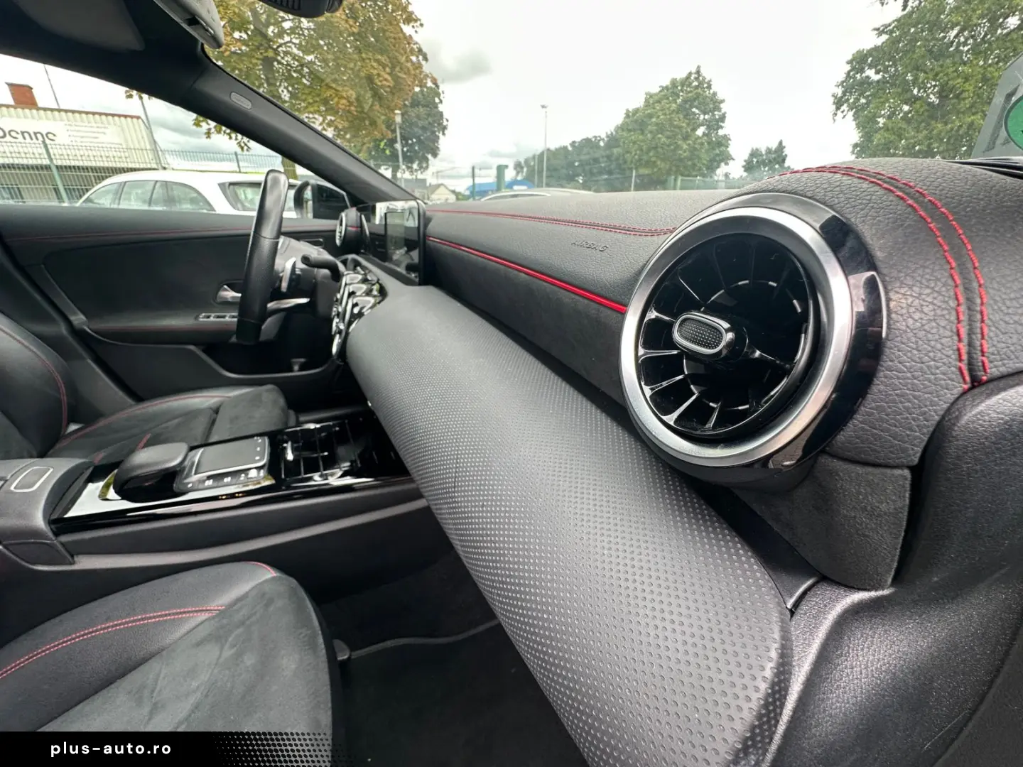 MERCEDES-BENZ CLA 250 e DCT AMG Line LED Kamera Night Paket