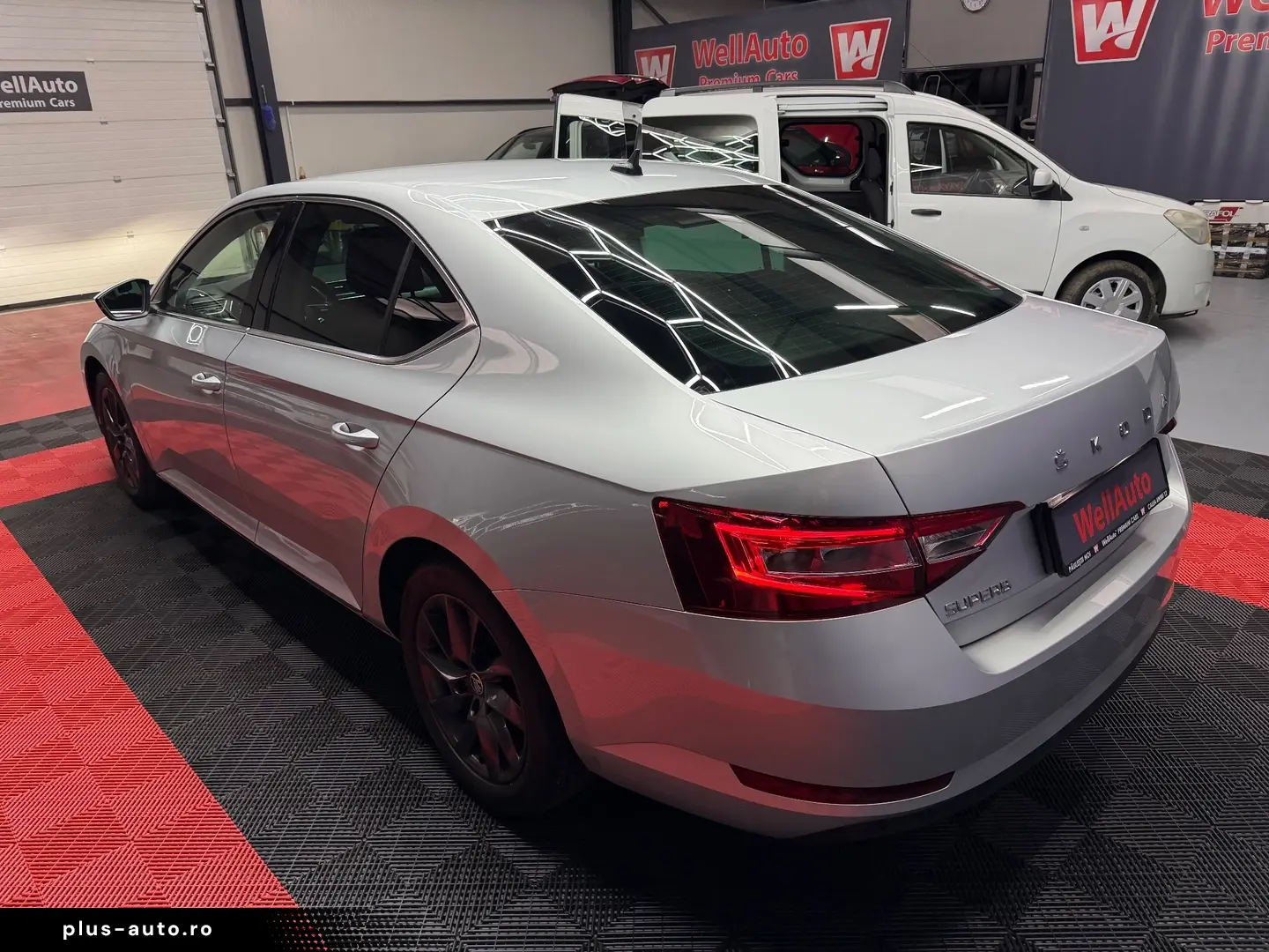 Skoda Superb 2.0 TDI DSG Style