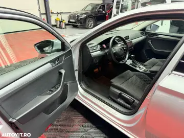 Skoda Superb 2.0 TDI DSG Style