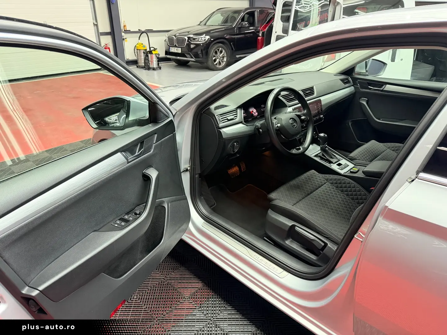 Skoda Superb 2.0 TDI DSG Style