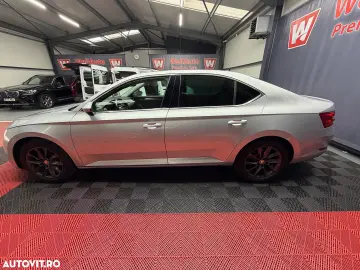 Skoda Superb 2.0 TDI DSG Style