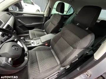 Skoda Superb 2.0 TDI DSG Style