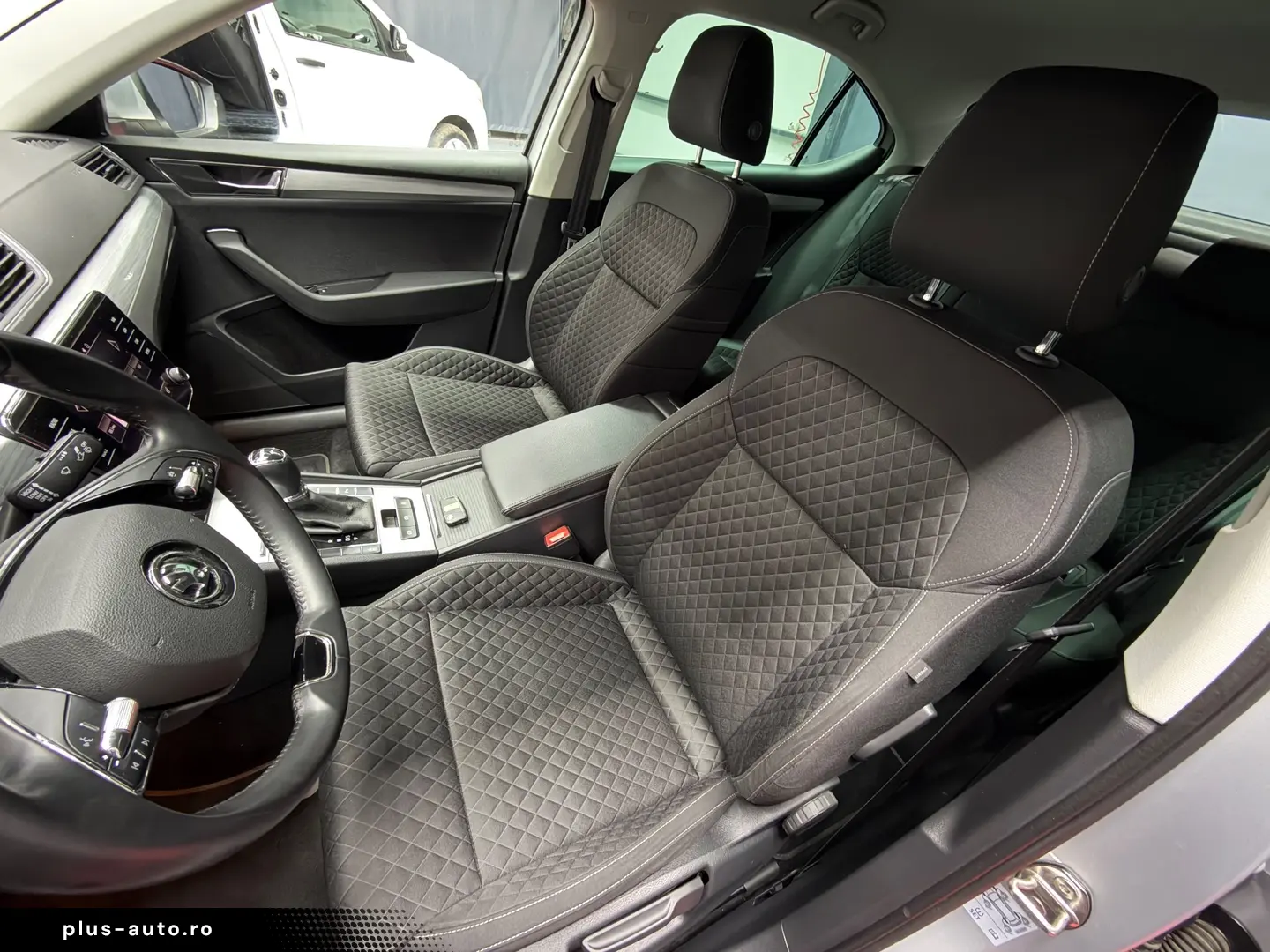 Skoda Superb 2.0 TDI DSG Style