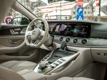 MERCEDES-AMG GT 53 4MATIC