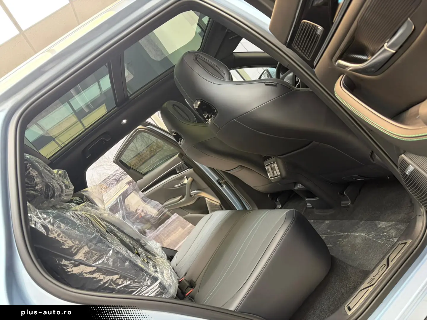 BYD SEAL U SUV   2025-12   DM-i Pack Boost