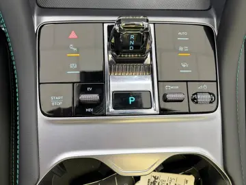 BYD SEAL U SUV   2025-12   DM-i Pack Boost