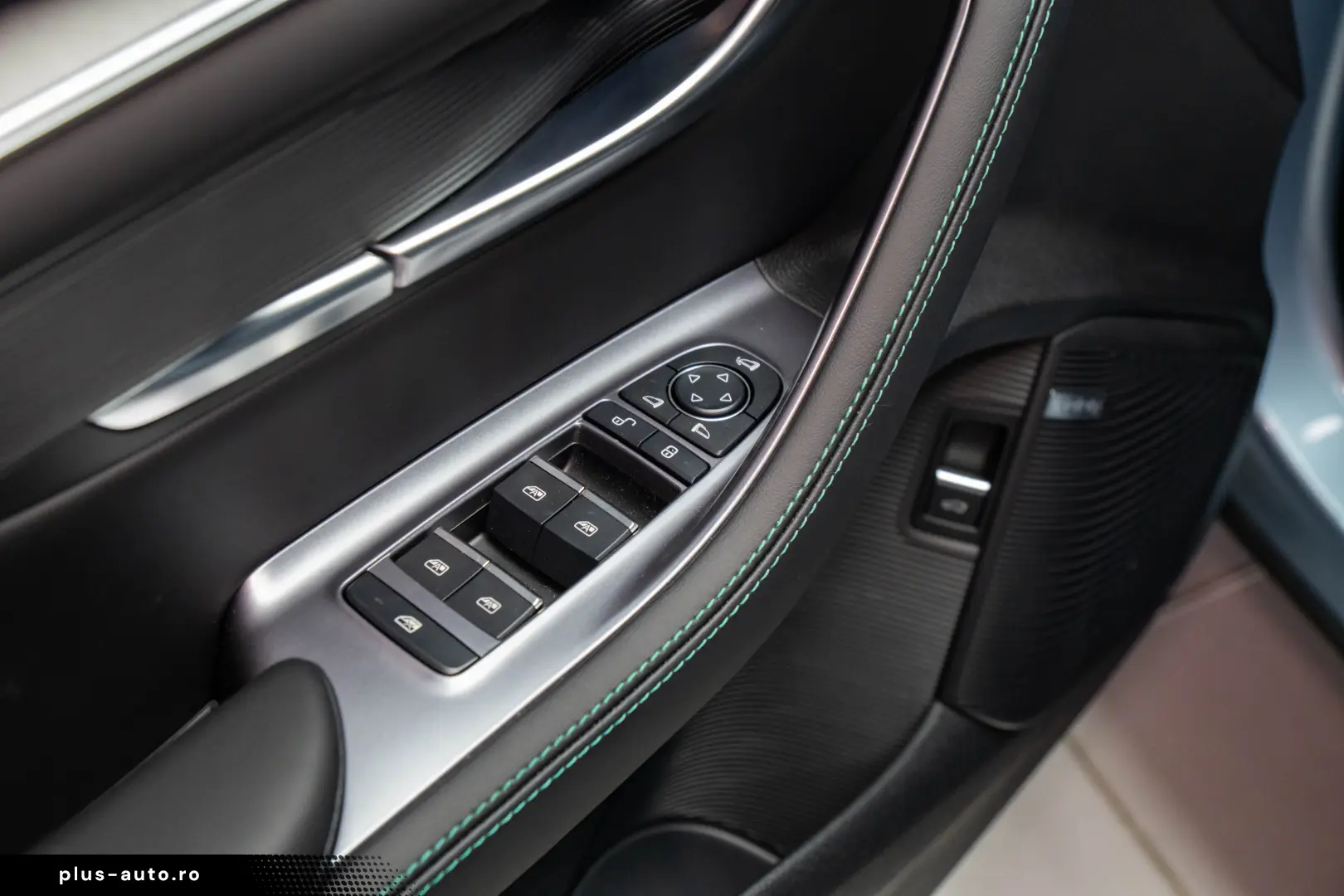 BYD SEAL U SUV   2025-12   DM-i Pack Boost