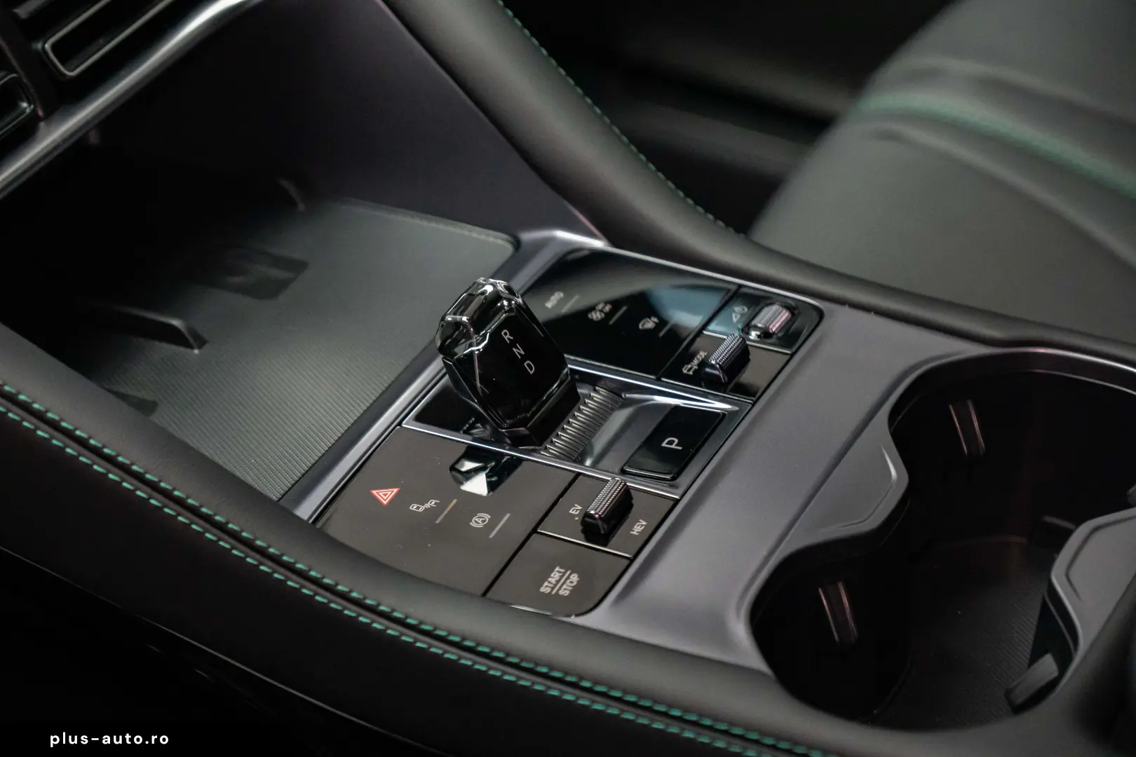 BYD SEAL U SUV   2025-12   DM-i Pack Boost