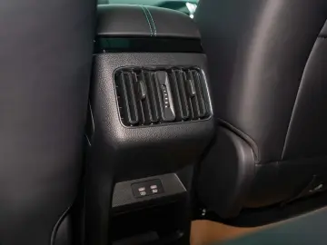 BYD SEAL U SUV   2025-12   DM-i Pack Boost