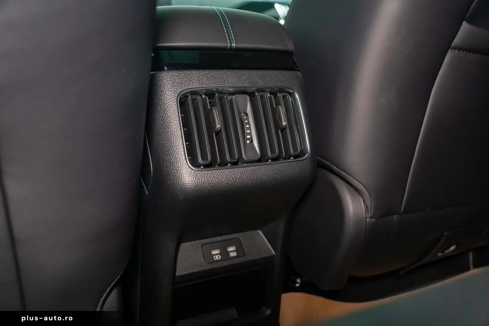 BYD SEAL U SUV   2025-12   DM-i Pack Boost