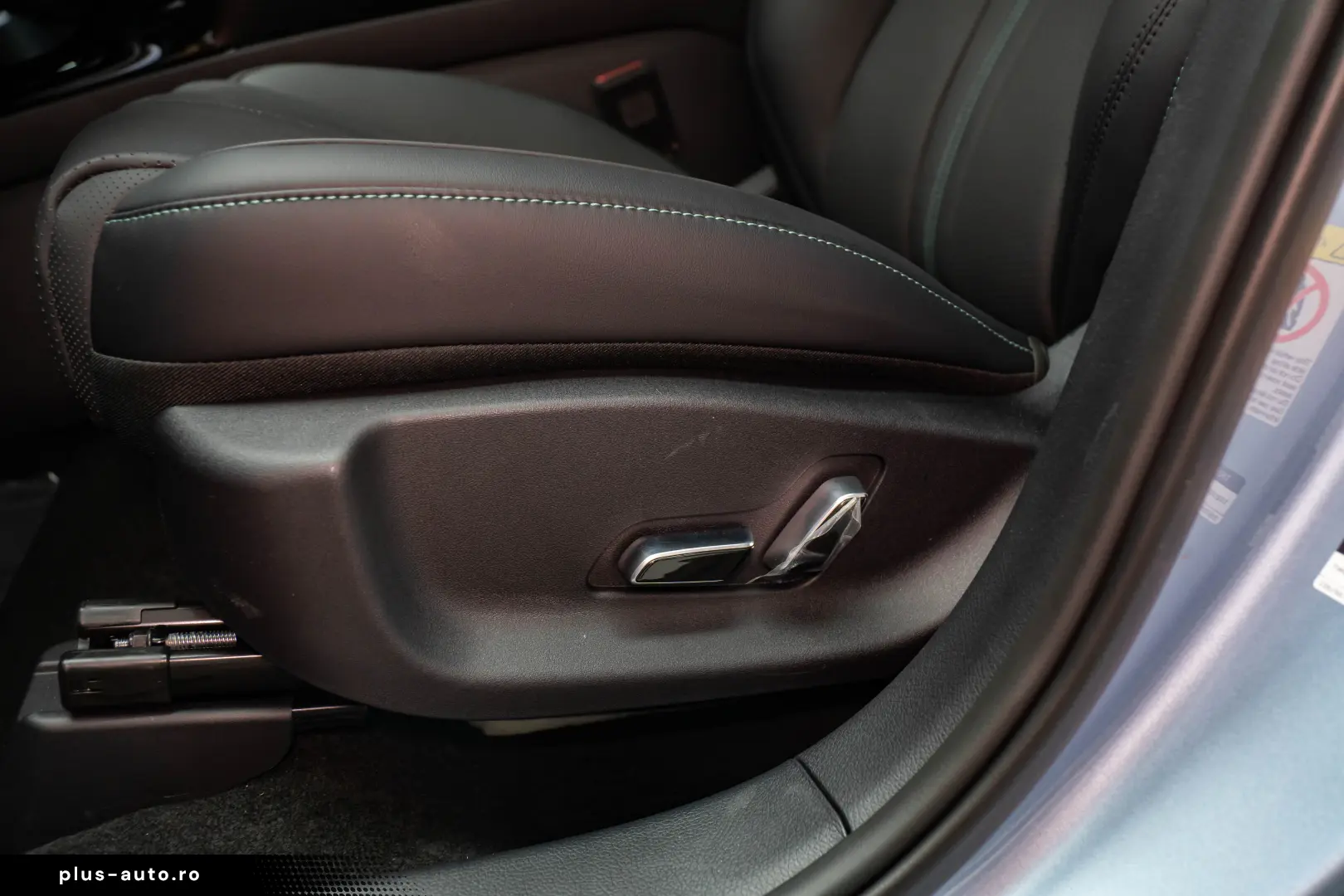 BYD SEAL U SUV   2025-12   DM-i Pack Boost