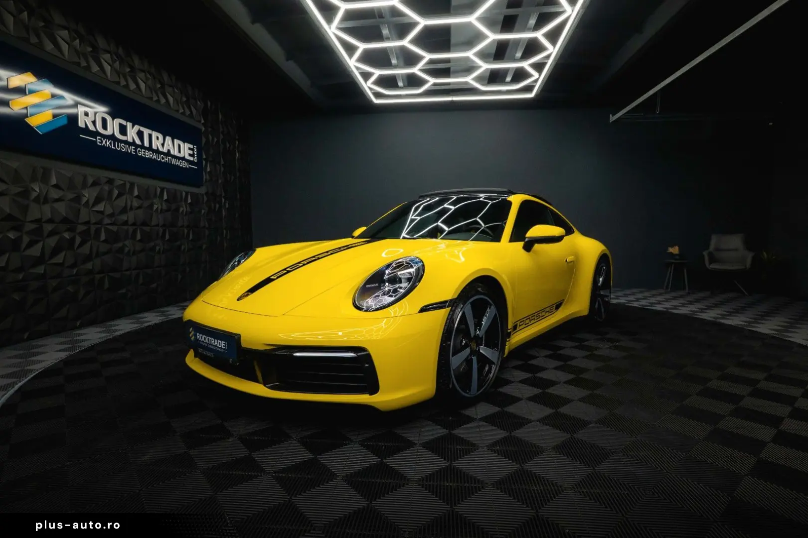 PORSCHE 992 911 Carrera 4 S Sport-Chrono  Pano LED BOSE
