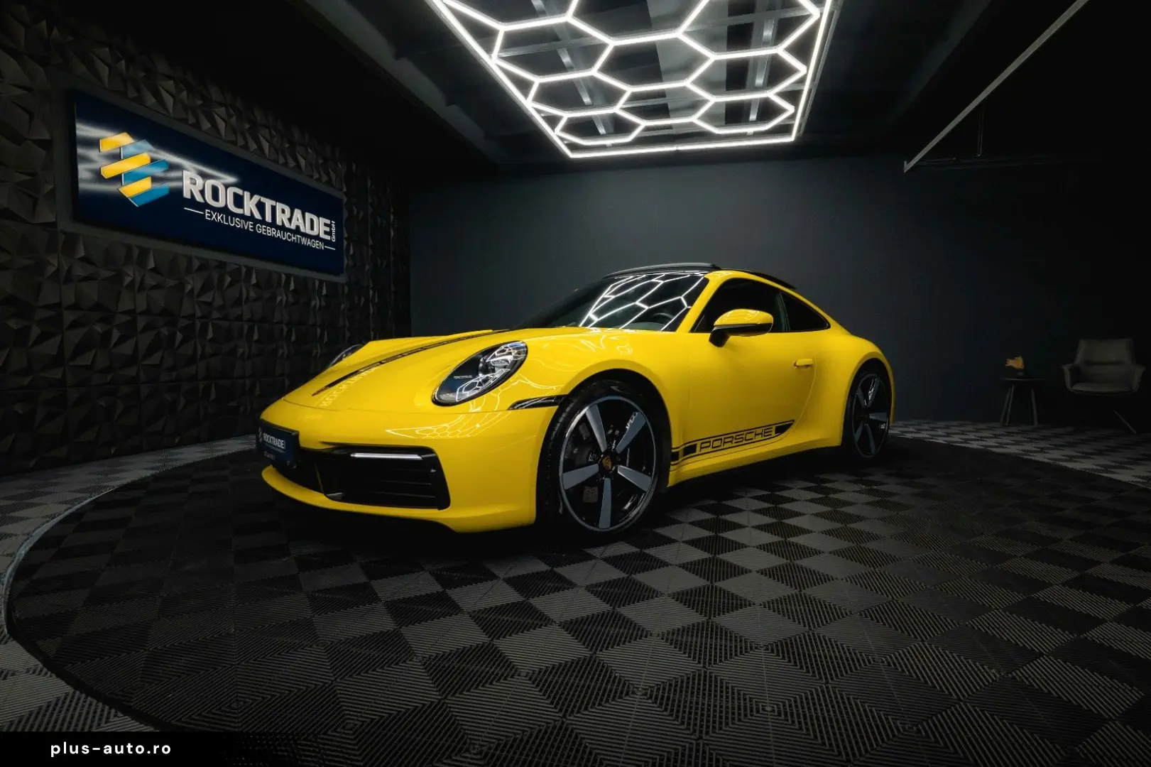 PORSCHE 992 911 Carrera 4 S Sport-Chrono  Pano LED BOSE