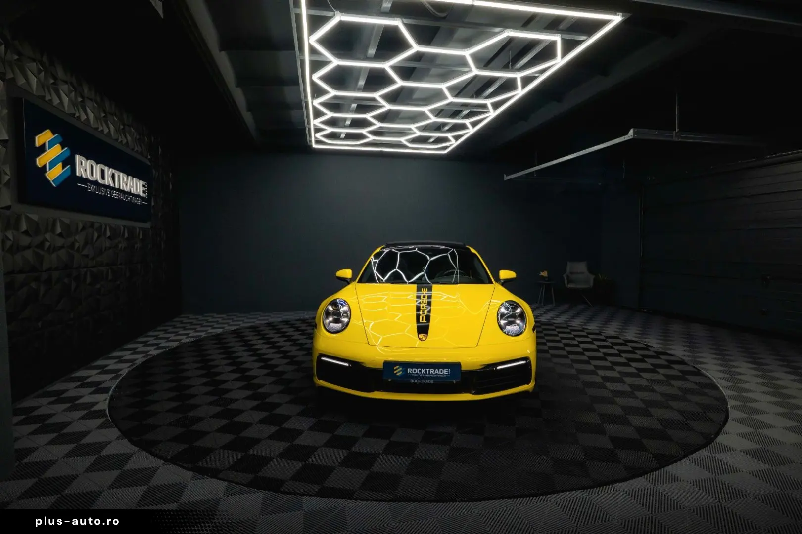 PORSCHE 992 911 Carrera 4 S Sport-Chrono  Pano LED BOSE