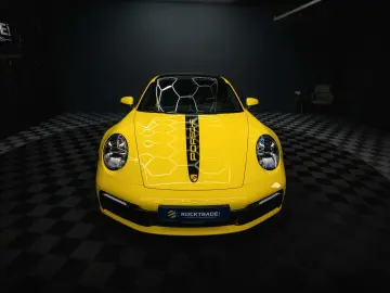 PORSCHE 992 911 Carrera 4 S Sport-Chrono  Pano LED BOSE
