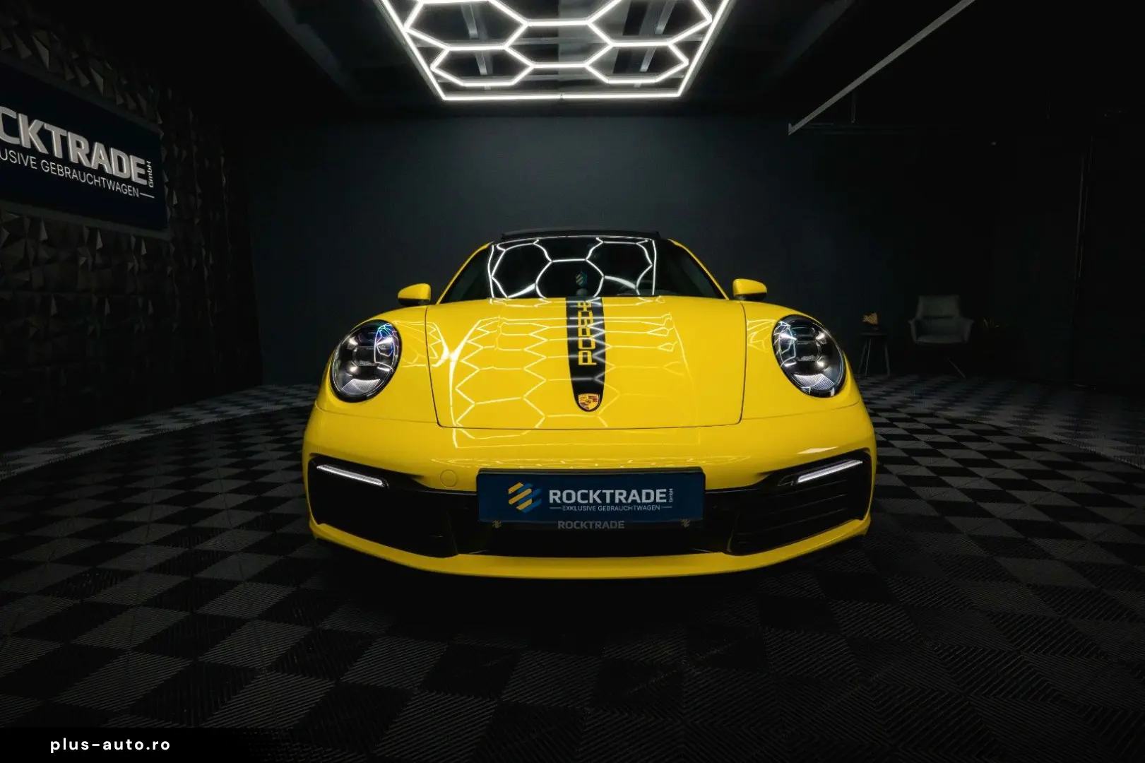 PORSCHE 992 911 Carrera 4 S Sport-Chrono  Pano LED BOSE