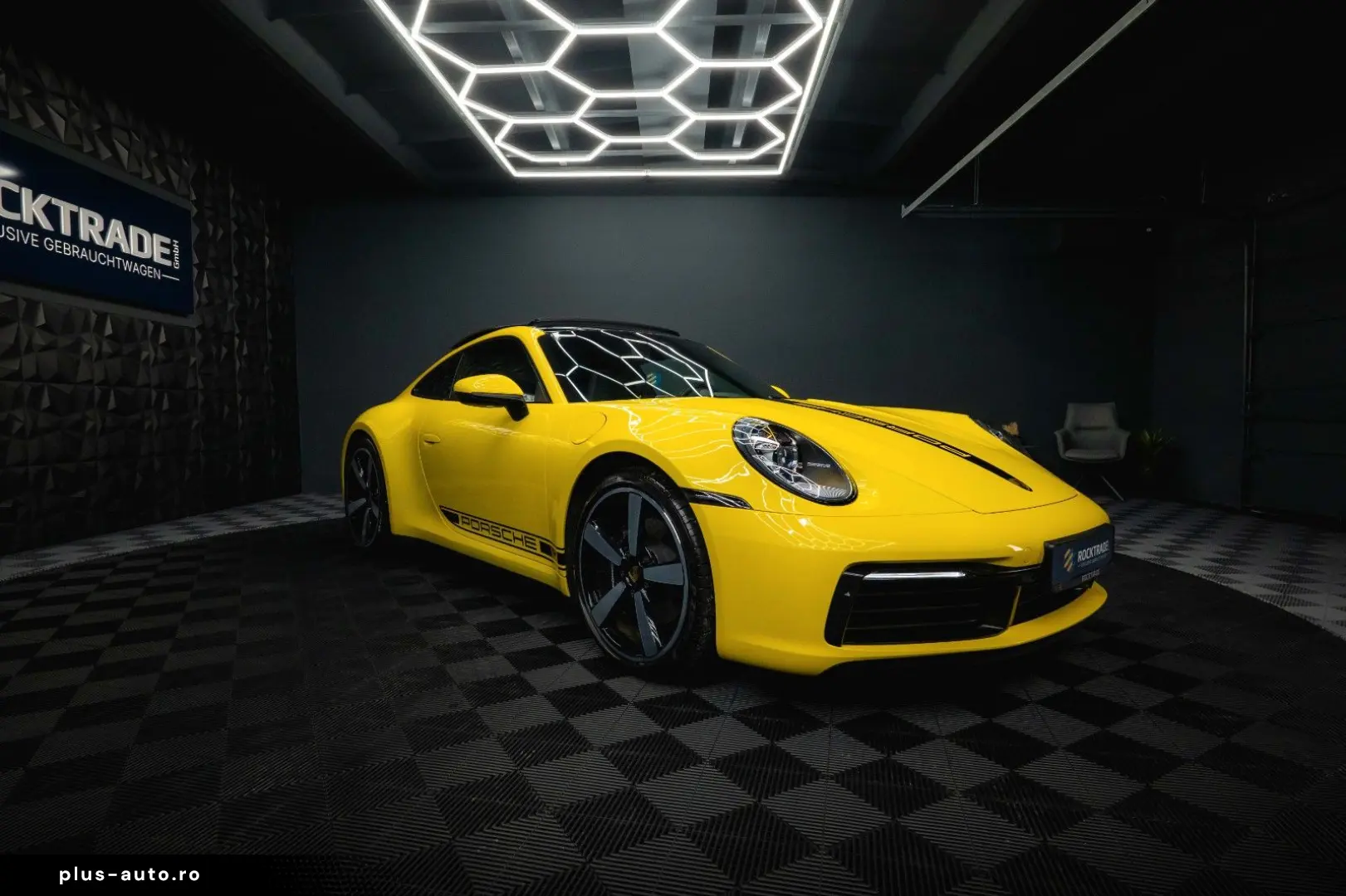 PORSCHE 992 911 Carrera 4 S Sport-Chrono  Pano LED BOSE