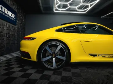 PORSCHE 992 911 Carrera 4 S Sport-Chrono  Pano LED BOSE