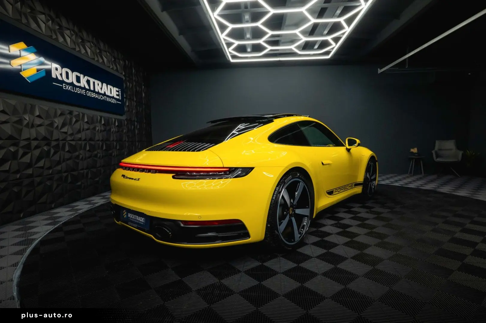 PORSCHE 992 911 Carrera 4 S Sport-Chrono  Pano LED BOSE